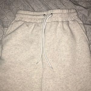 grey sweatpants from rue 21, medium